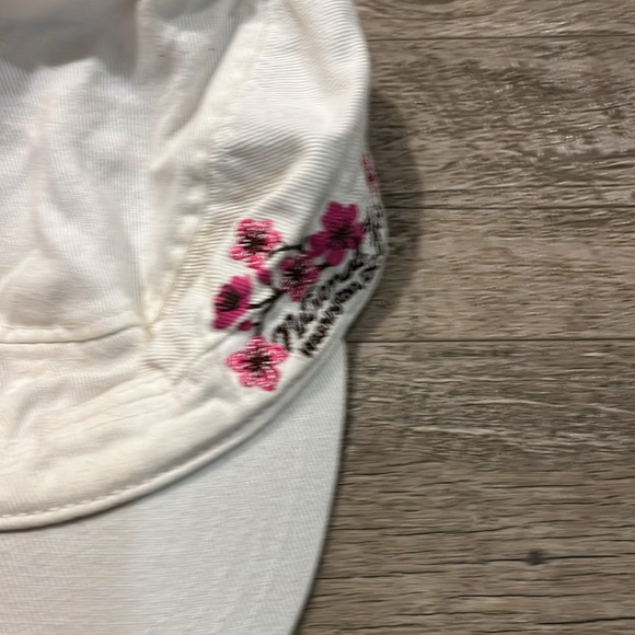 Polar hats - Picture 2 of 4